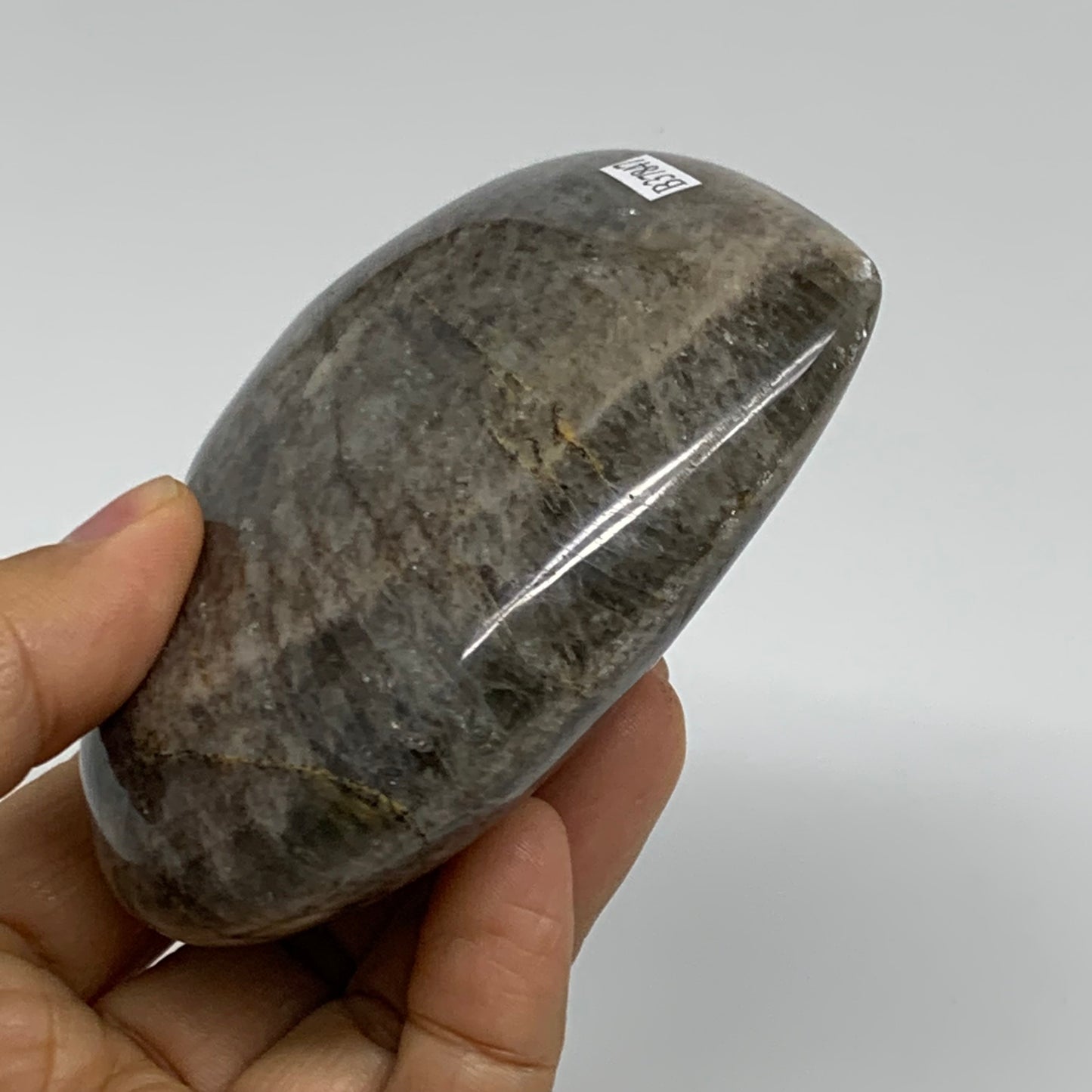 0.80 lbs, 3.5"x3.9"x1.3", Black Moonstone Heart Polished Crystal Decor, B37847