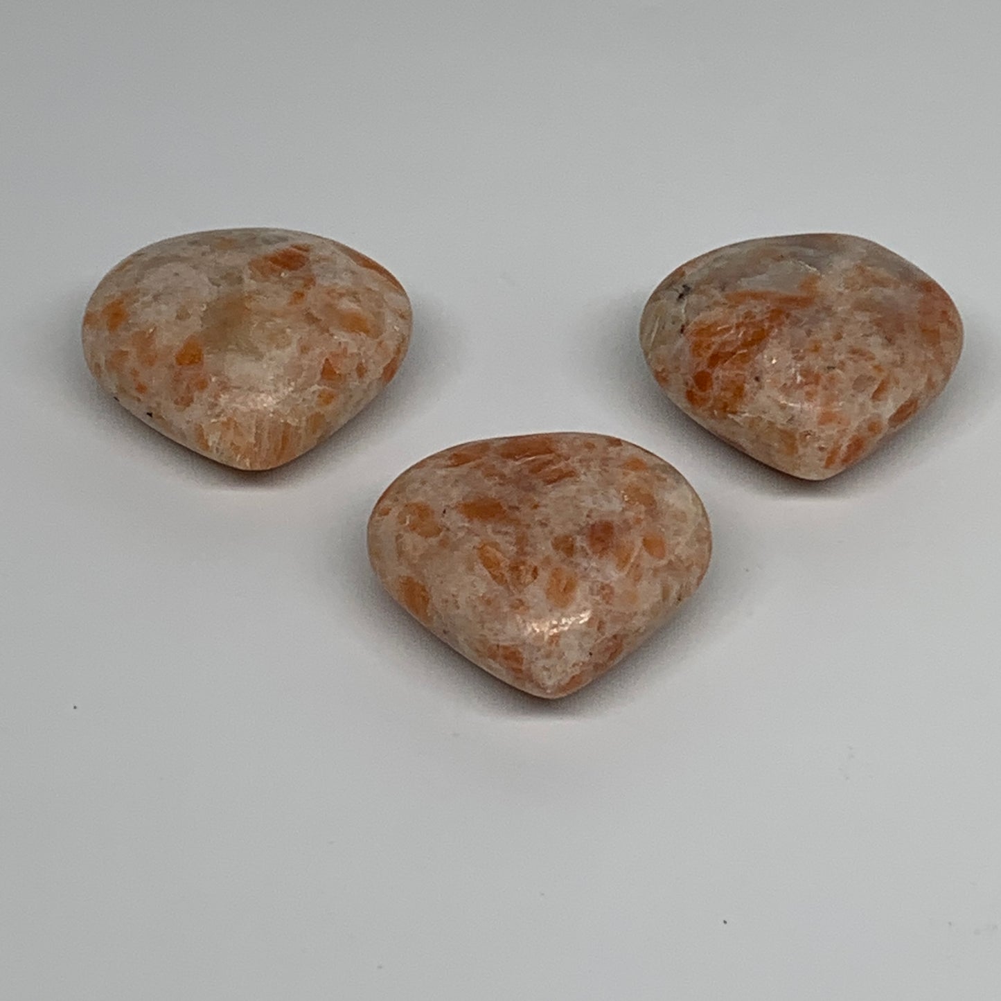 216.9g,1.8"-1.8", 3pcs, Sunstone Heart Polished Healing Crystal, B34804
