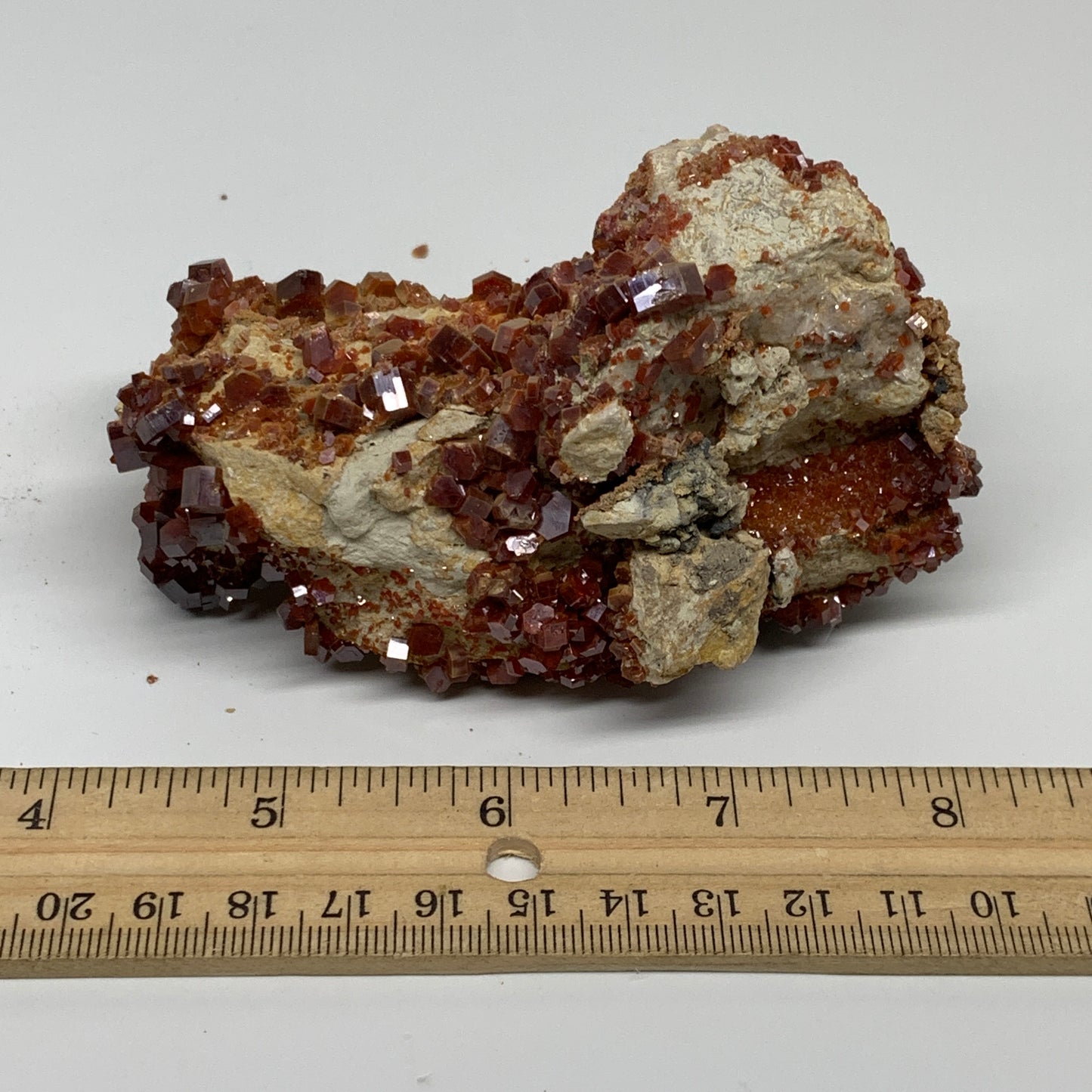 0.92 lbs, 3.9"x2.7"x2.1", Vanadinite Crystals Cluster Mineral Specimens, B34016