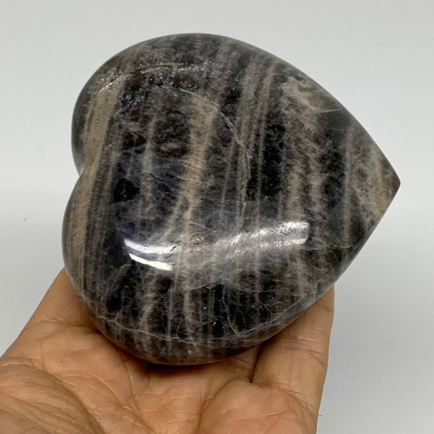 0.76 lbs, 3.2"x3.5"x1.6", Black Moonstone Heart Polished Crystal Decor, B37852