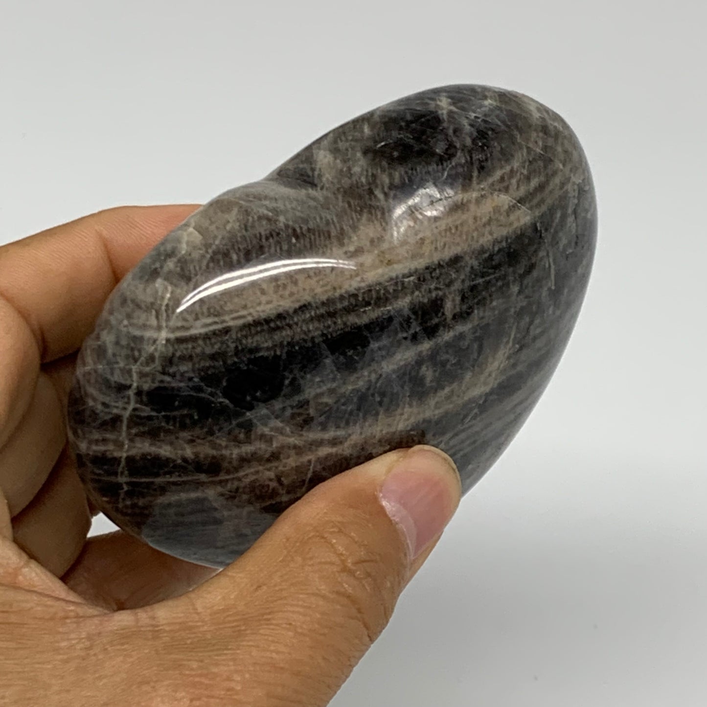 0.76 lbs, 3.2"x3.5"x1.6", Black Moonstone Heart Polished Crystal Decor, B37852