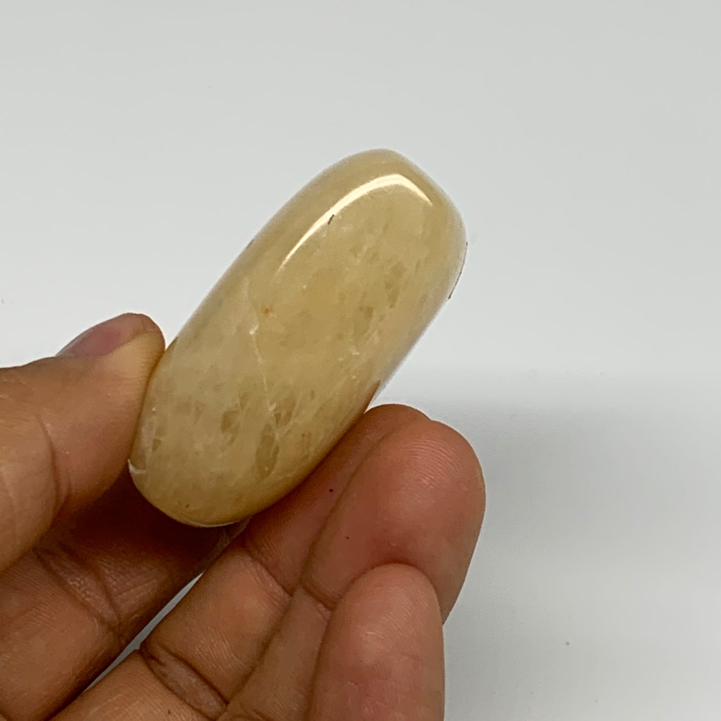 90.8g,2.1"x2.1"x0.8" Natural Yellow Aventurine Heart Crystal Stone @India, B2834
