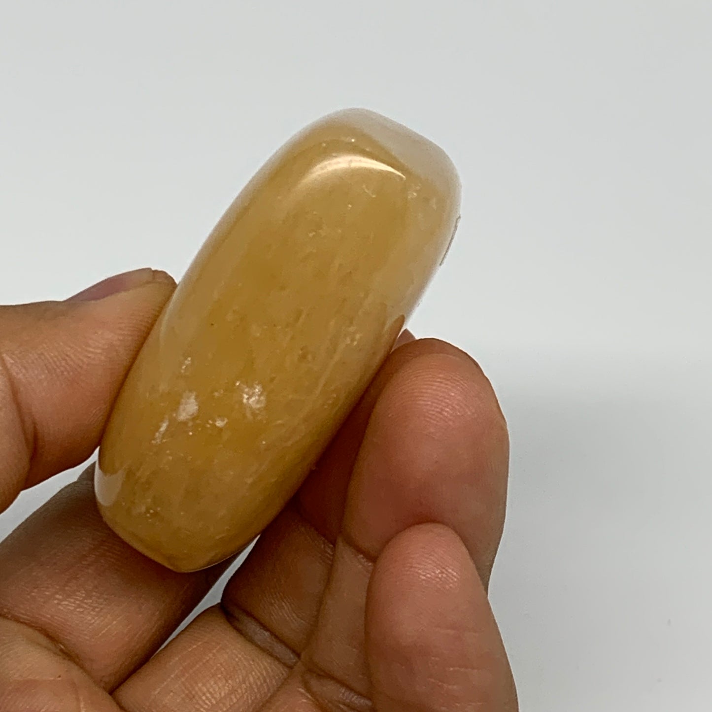 108.3g,2.2"x2.2"x0.9" Natural Yellow Aventurine Heart Crystal Stone @India, B283