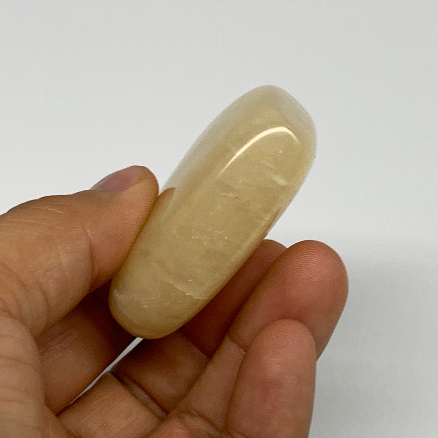 85.1g,2.1"x2.2"x0.7" Natural Yellow Aventurine Heart Crystal Stone @India, B2835