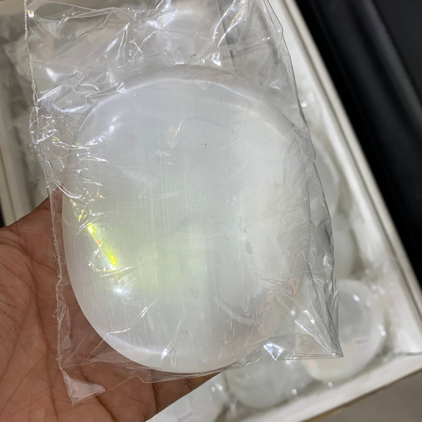 0.5- 0.65 lbs, 4"x3.2"x1.1", 36 pcs Lot, White Selenite Palmstone Wholesale,