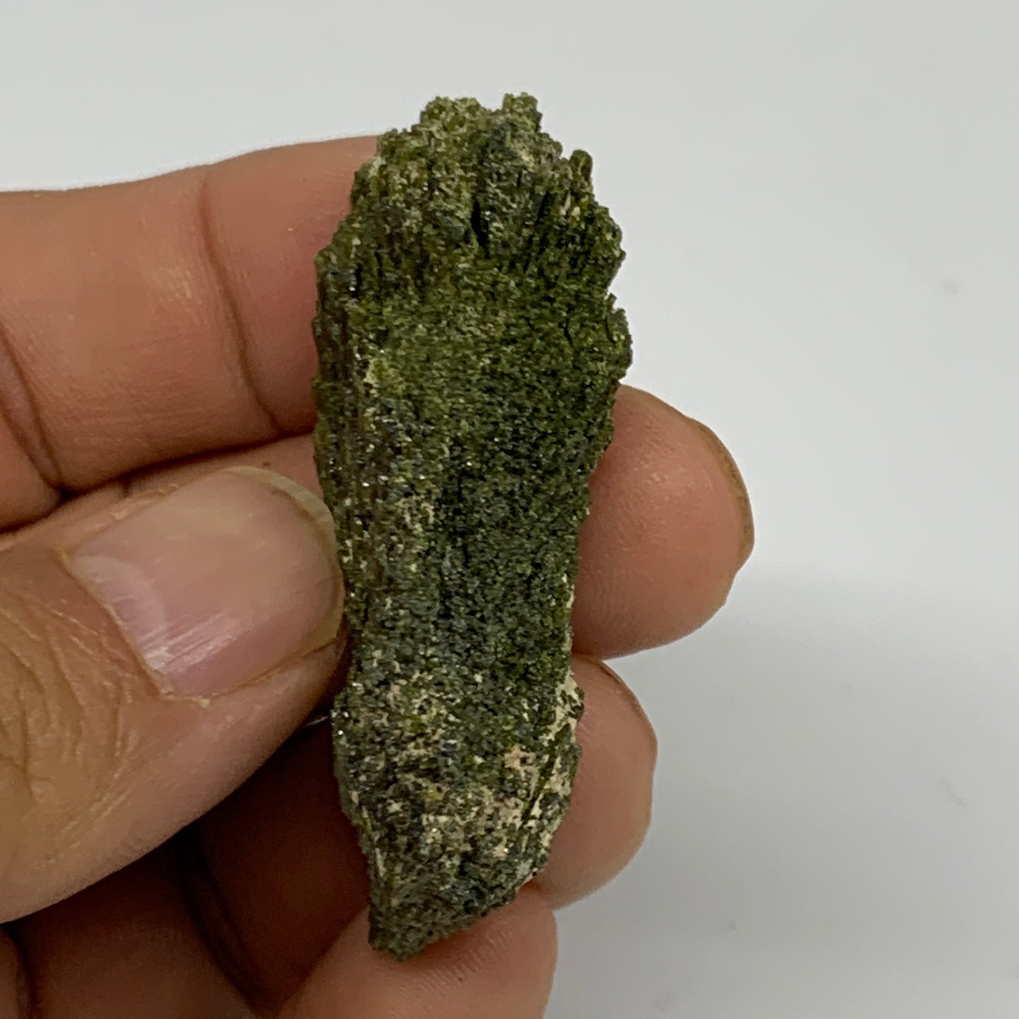 25g, 1.8"x1"x0.5",Green Epidote Custer/Leaf Mineral Specimen @Pakistan,B27553