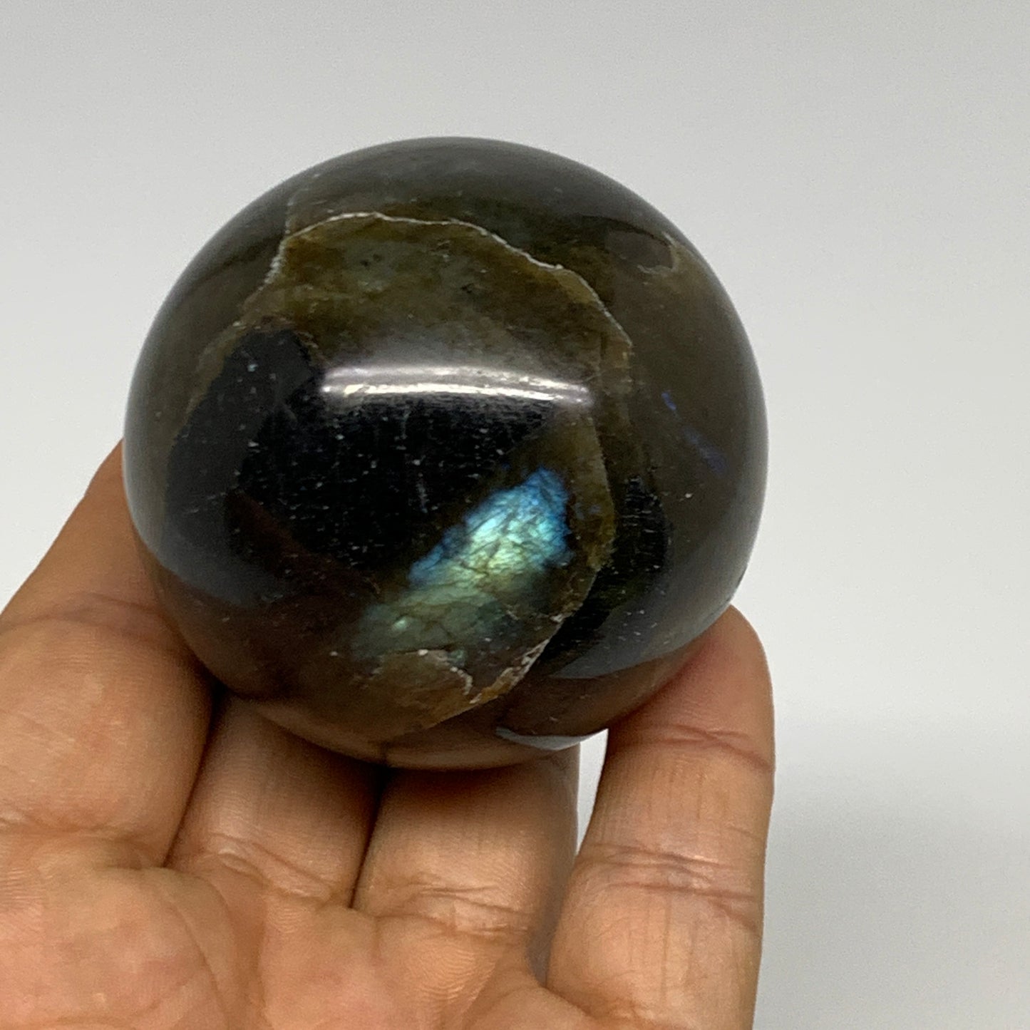 228.2g, 2.1"(55mm), Labradorite Sphere Gemstone,Crystal @Madagascar, B29884