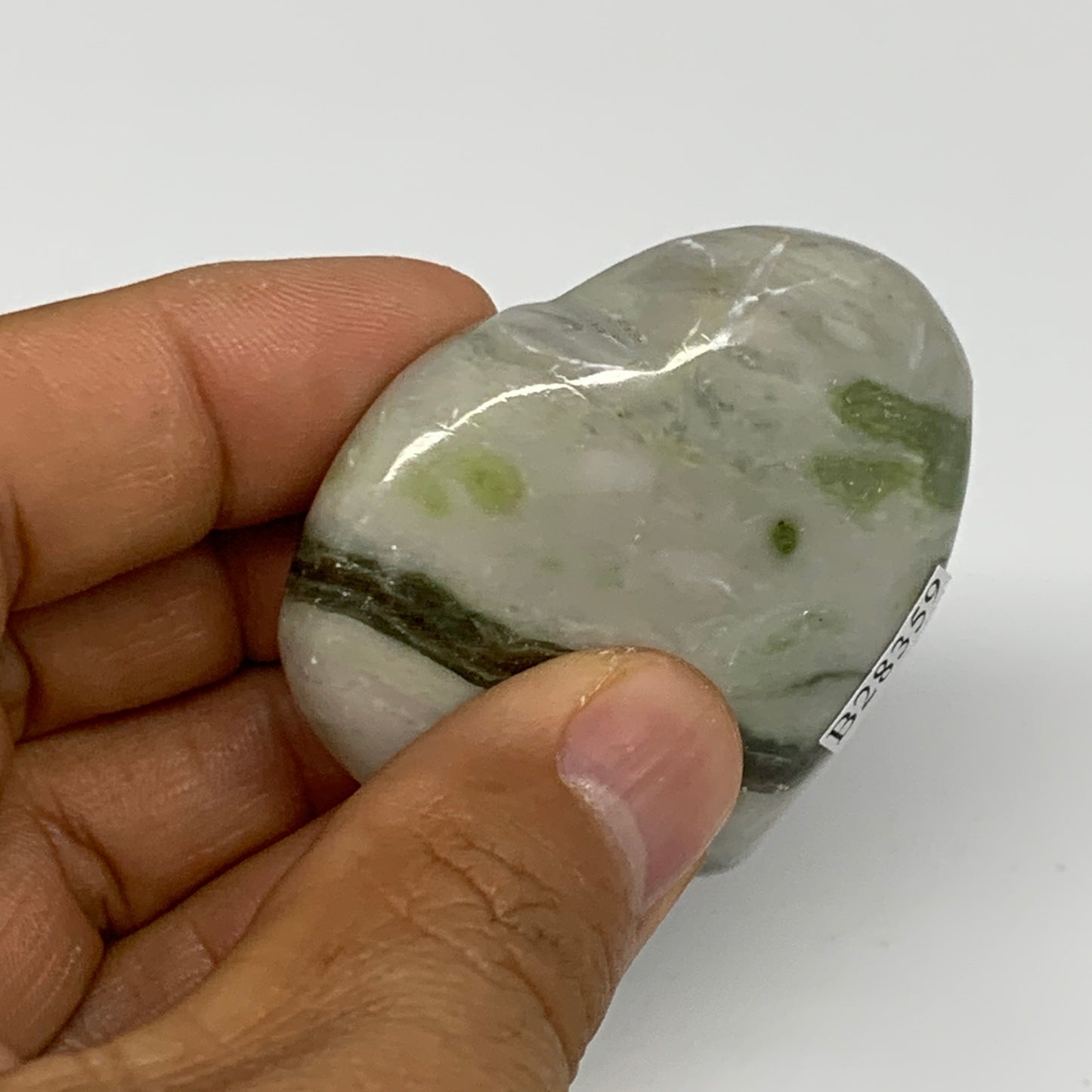 65g, 1.8"x2"x0.7" Green Serpentine Heart Gemstones @India, B28359