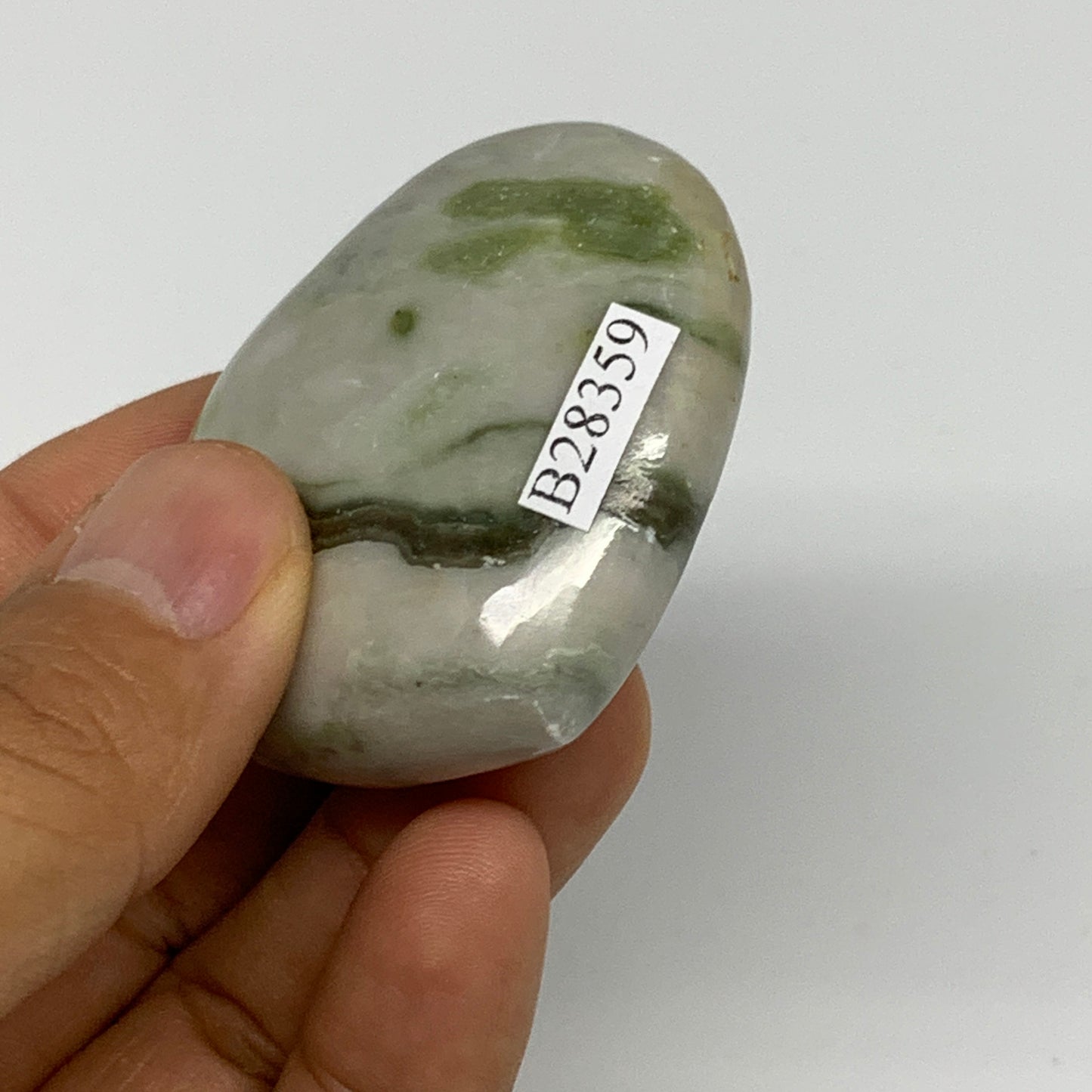 65g, 1.8"x2"x0.7" Green Serpentine Heart Gemstones @India, B28359