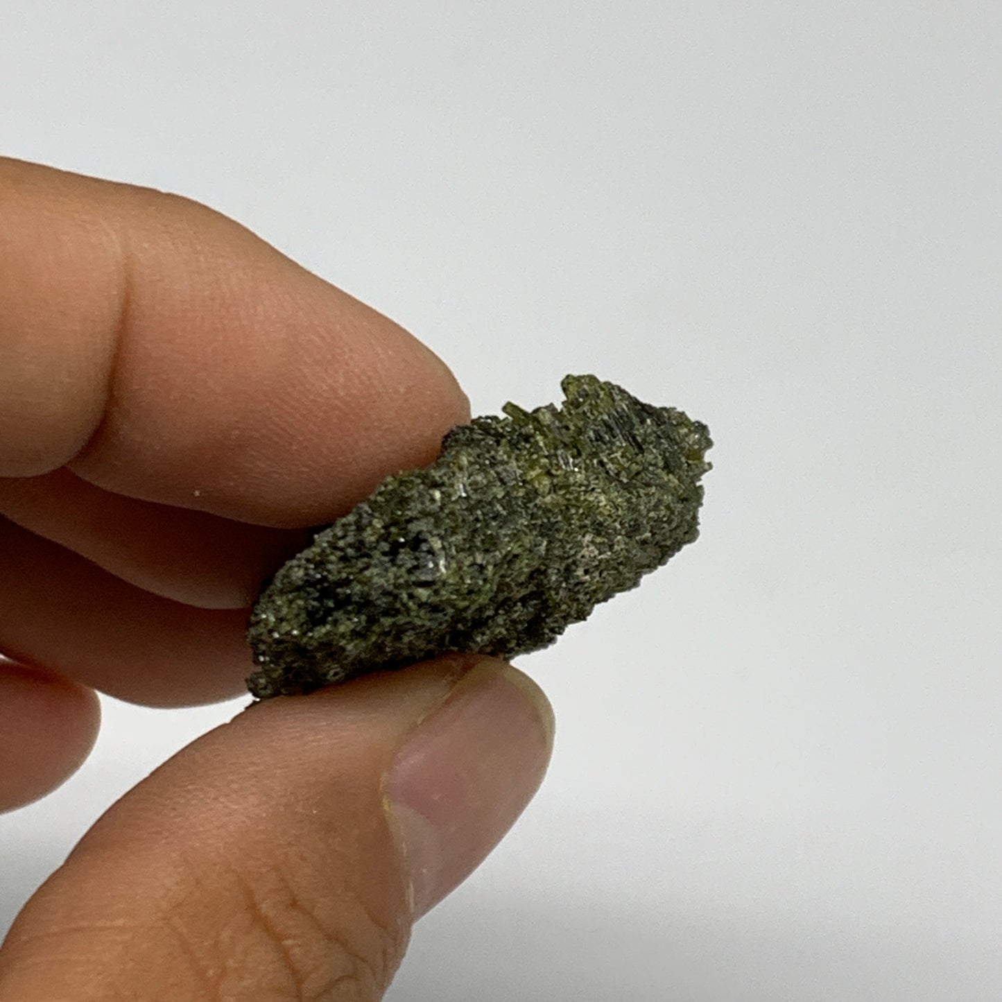 22.3g, 1.9"x1.1"x0.5",Green Epidote Custer/Leaf Mineral Specimen @Pakistan,B2755