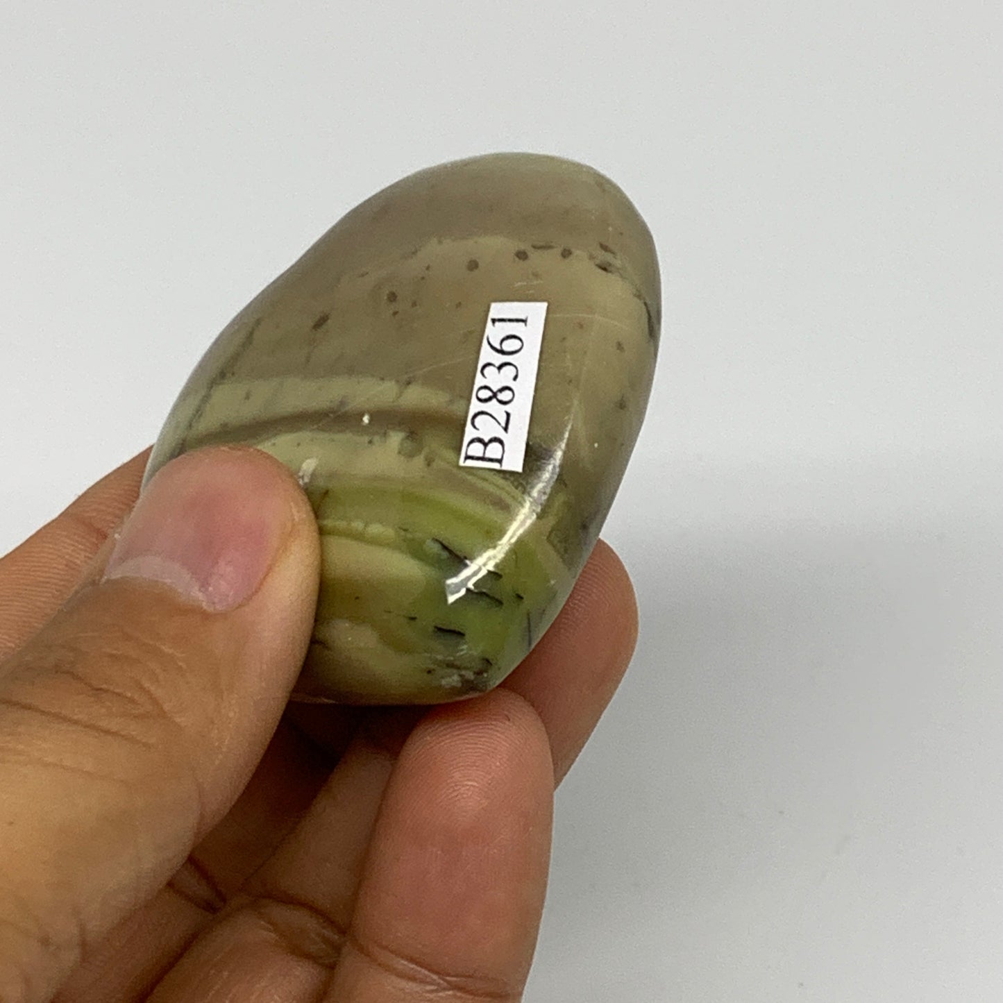 68.7g, 1.9"x2.1"x0.8" Green Serpentine Heart Gemstones @India, B28361