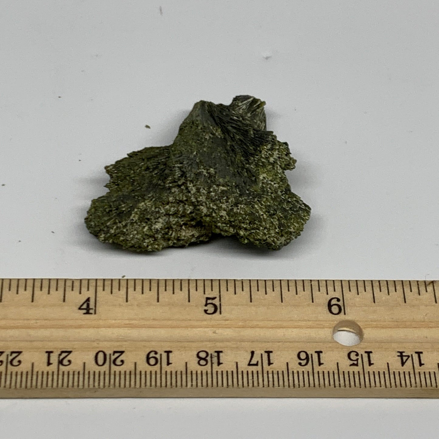 35.6g, 1.7"x1.9"x0.7",Green Epidote Custer/Leaf Mineral Specimen @Pakistan,B2755