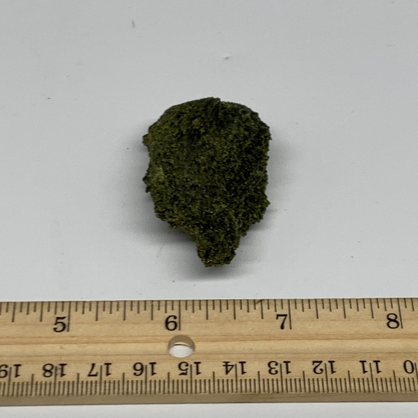 36.6g, 2.2"x1.2"x0.6",Green Epidote Custer/Leaf Mineral Specimen @Pakistan,B2755