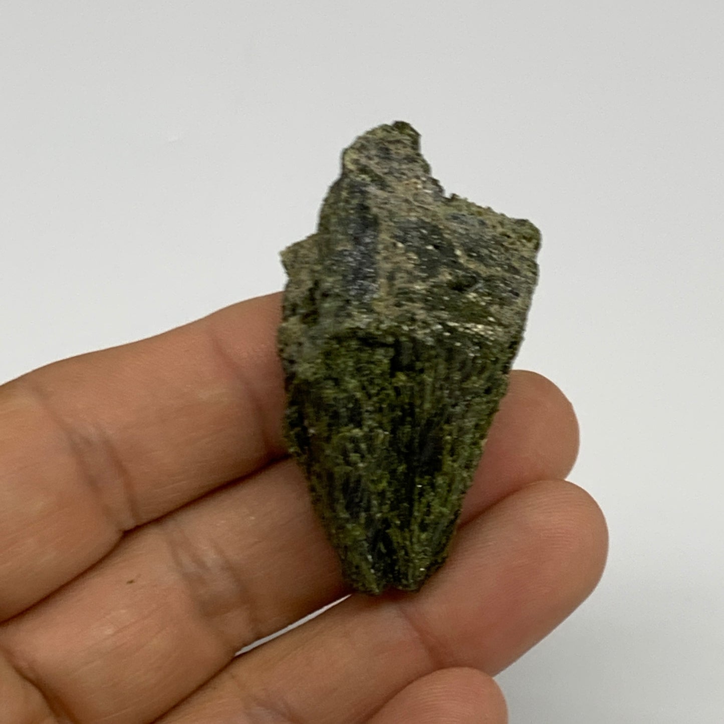 31.5g, 2"x1"x1",Green Epidote Custer/Leaf Mineral Specimen @Pakistan,B27559