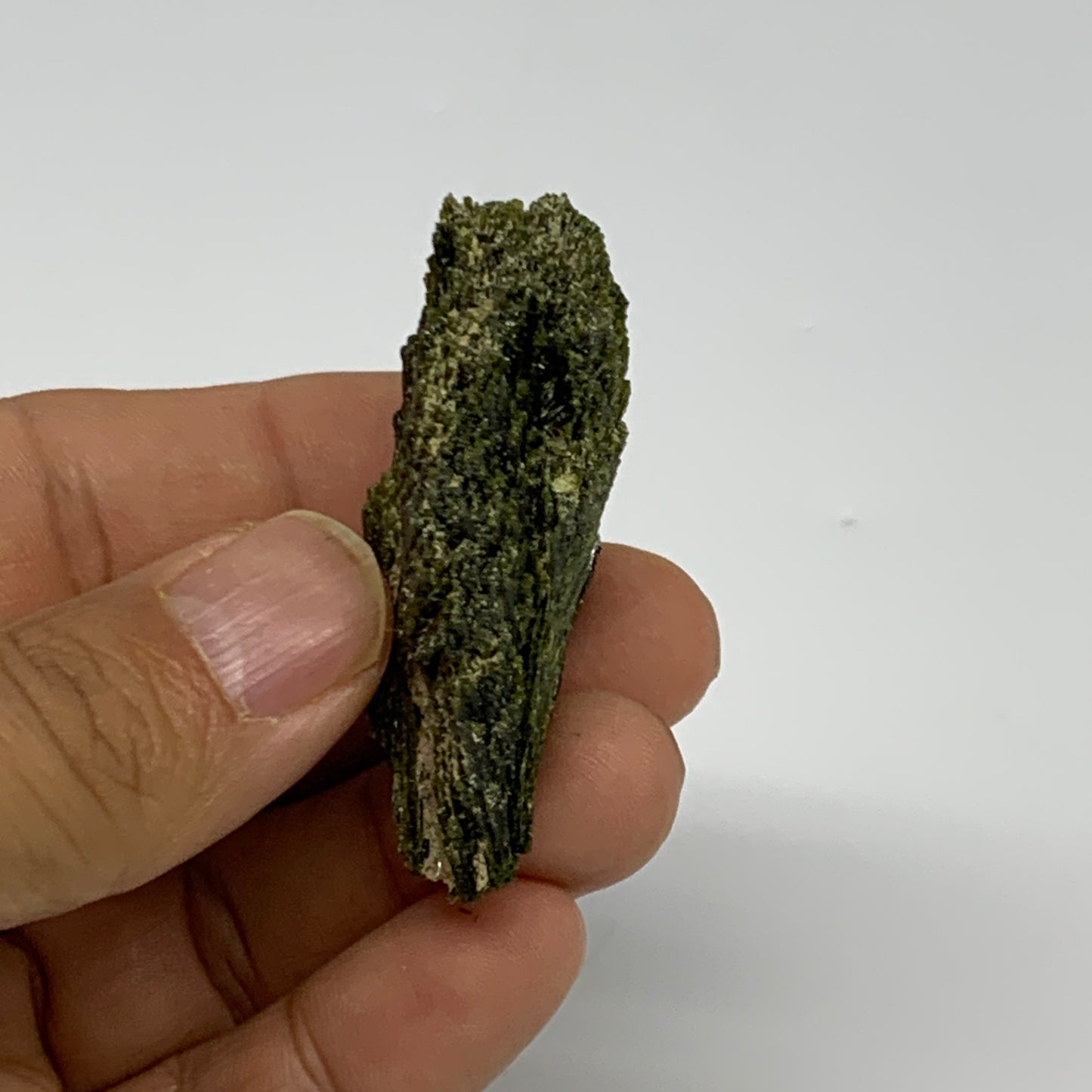 36.4g, 2"x1.4"x0.7",Green Epidote Custer/Leaf Mineral Specimen @Pakistan,B27560