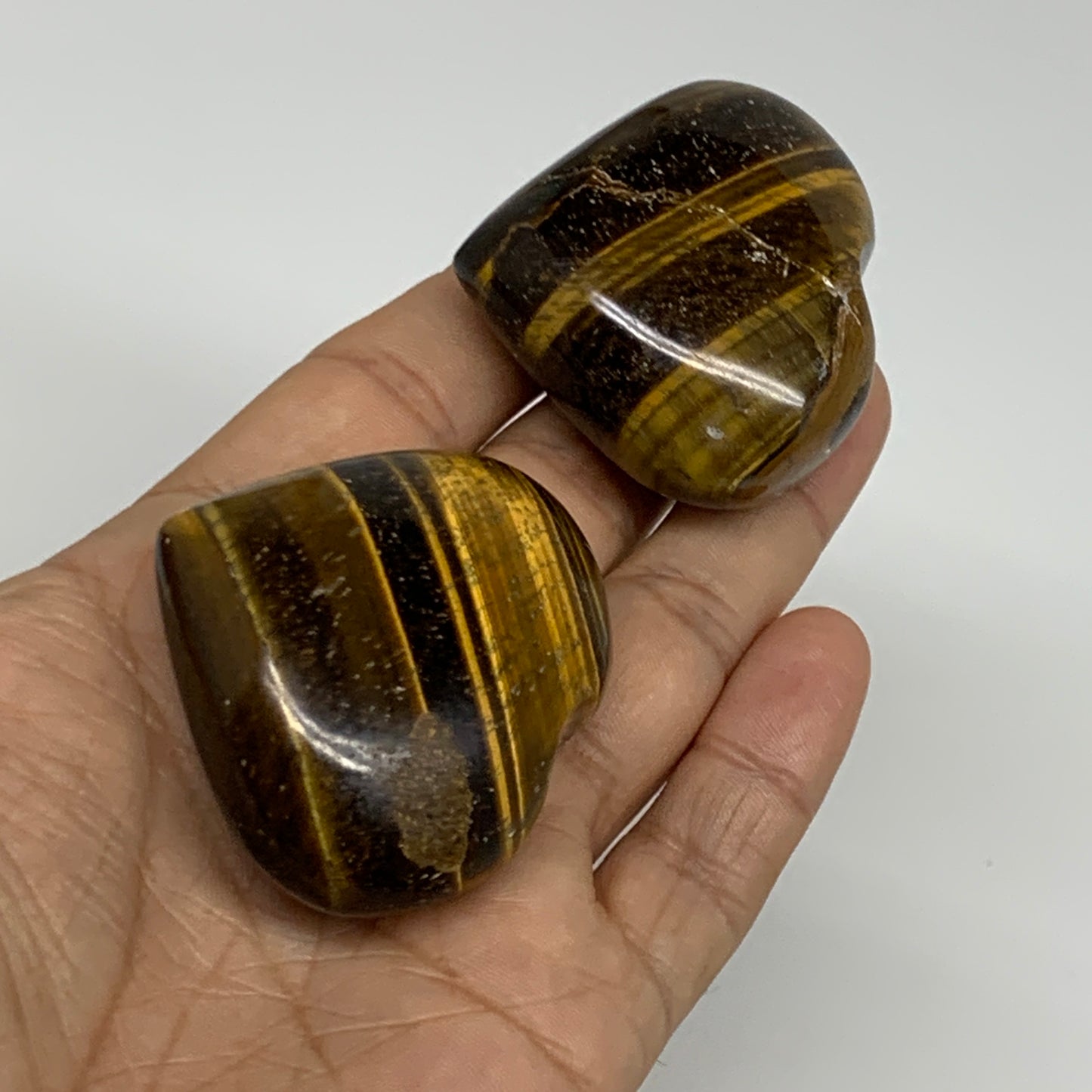 133.4g, 1.7"-1.7", 2pcs, Tiger's Eye Heart Polished Healing Crystal, B34830