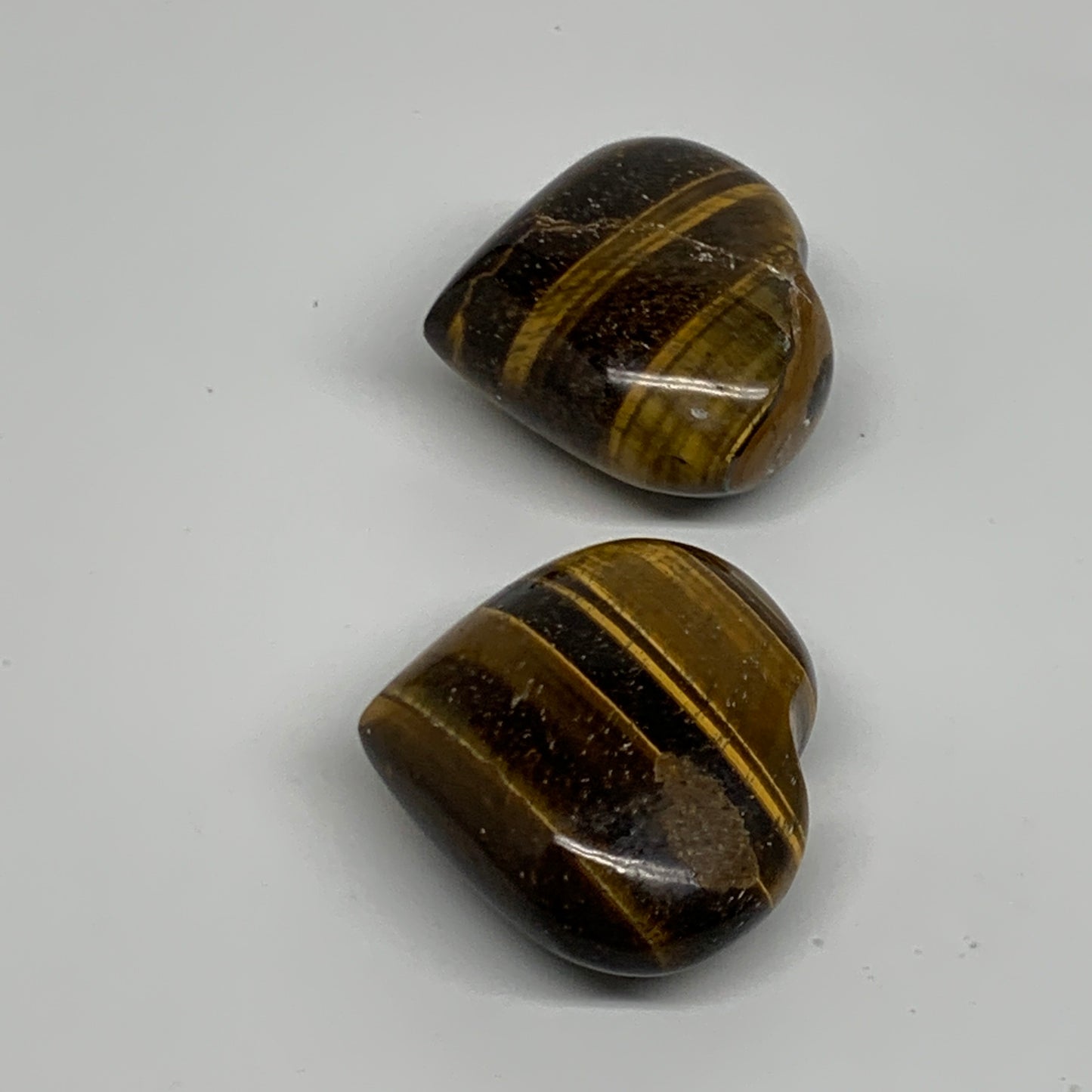 133.4g, 1.7"-1.7", 2pcs, Tiger's Eye Heart Polished Healing Crystal, B34830