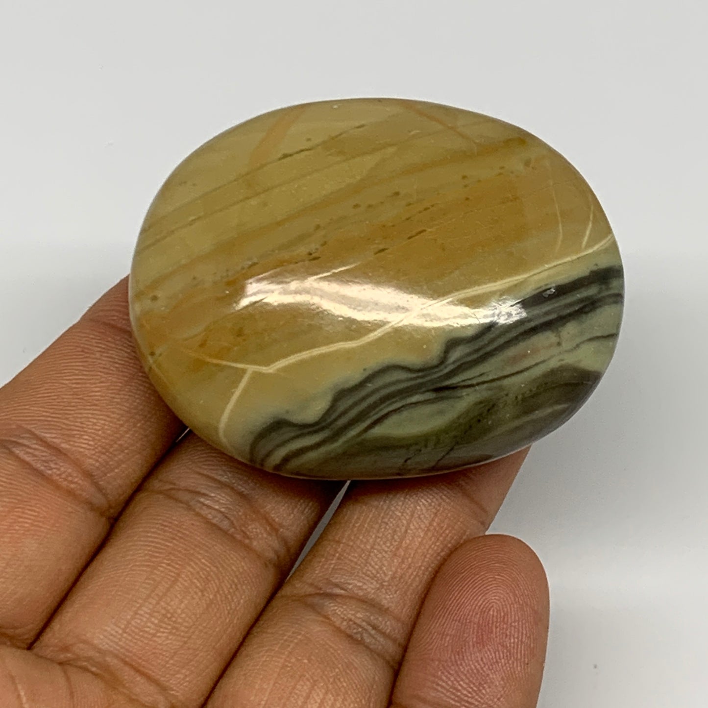 71.5g, 2.1"x1.7"x0.9", Natural Serpentine Palm-Stone Reiki @India, B28368
