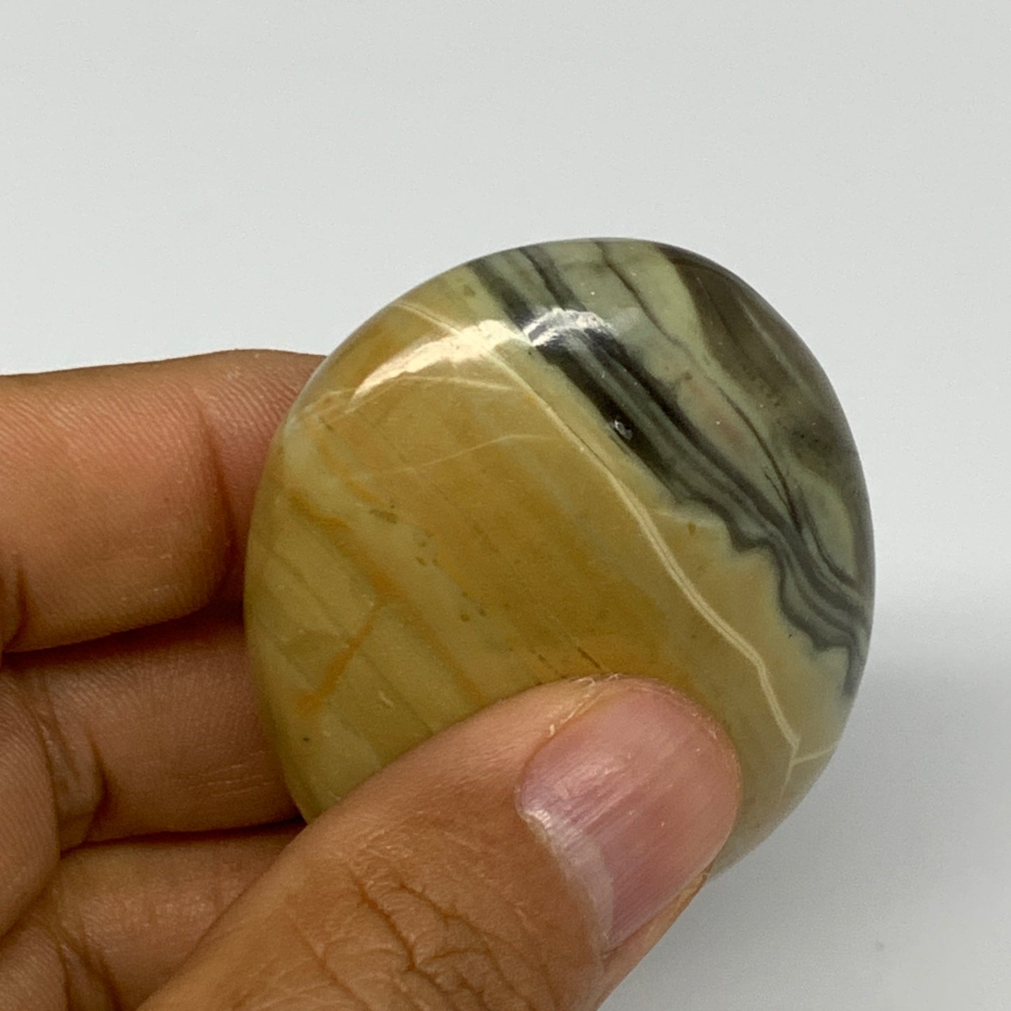 71.5g, 2.1"x1.7"x0.9", Natural Serpentine Palm-Stone Reiki @India, B28368