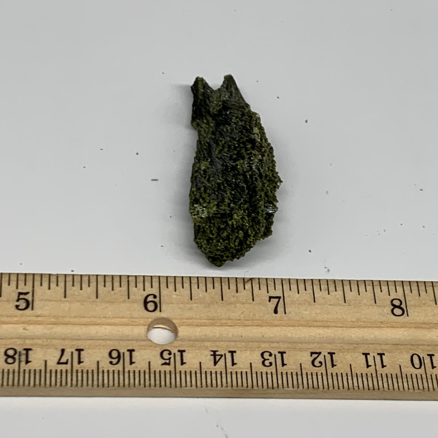 18.6g, 2.1"x0.8"x0.6",Green Epidote Custer/Leaf Mineral Specimen @Pakistan,B2756