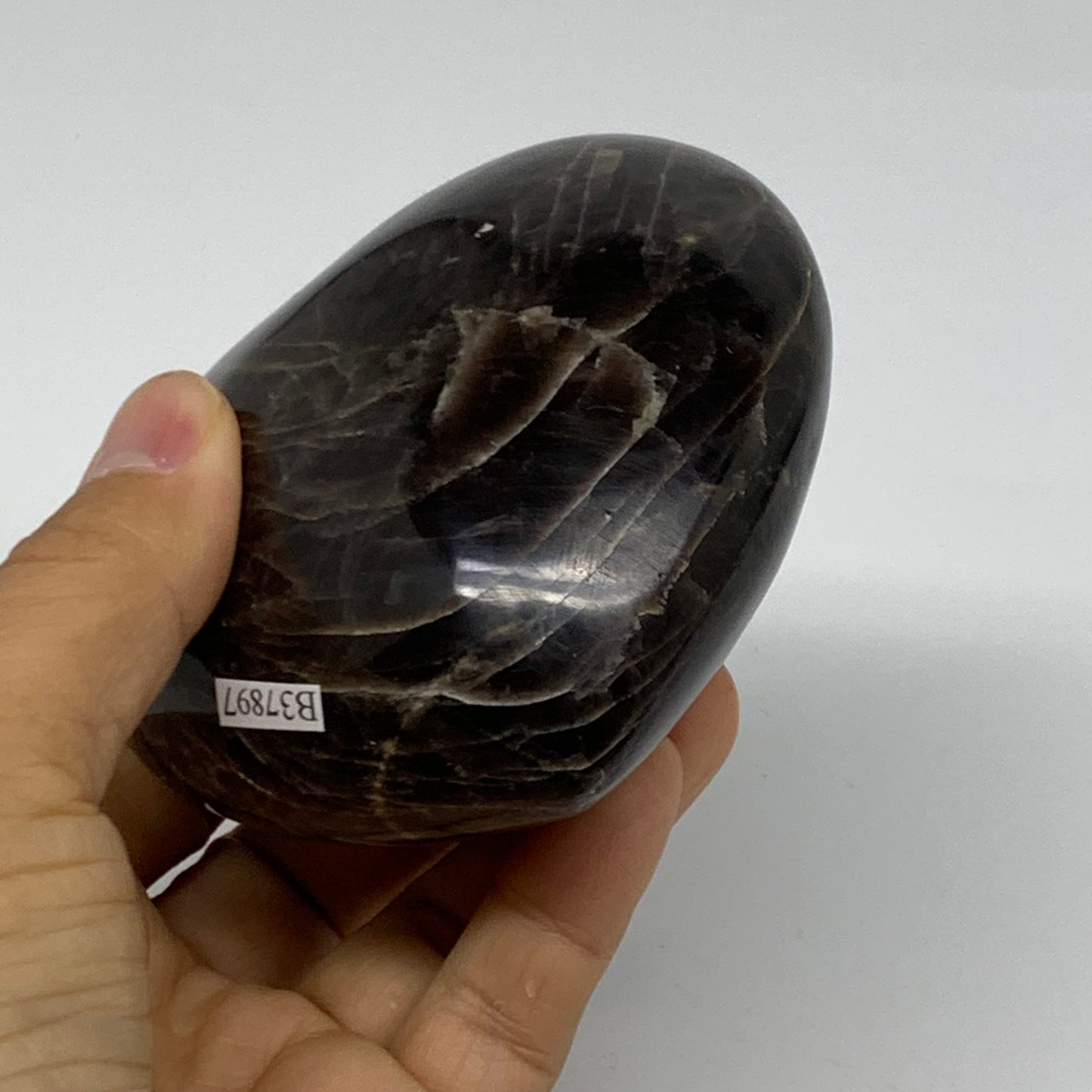 0.91 lbs, 3.3"x3.5"x1.9", Black Moonstone Heart Polished Crystal Decor, B37897