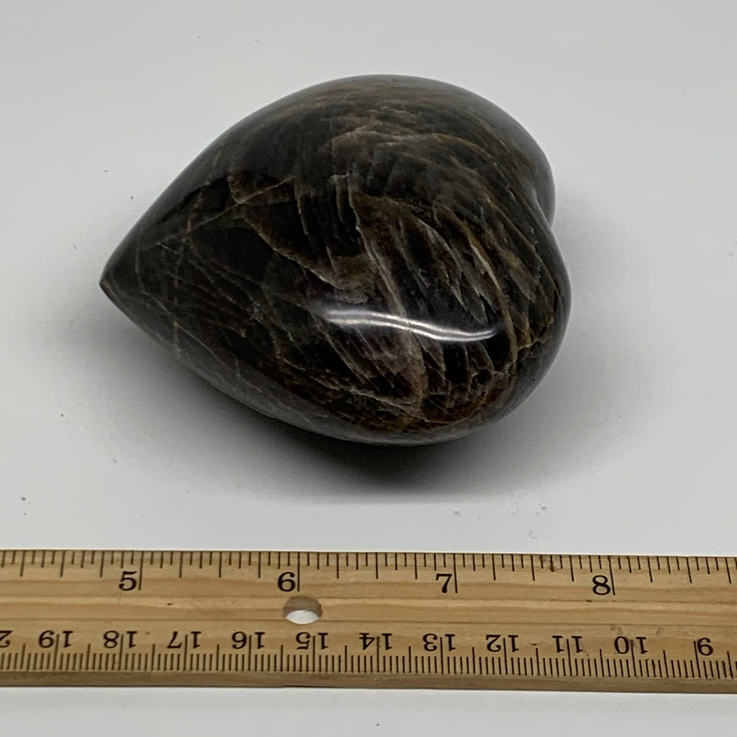 0.91 lbs, 3.3"x3.5"x1.9", Black Moonstone Heart Polished Crystal Decor, B37897