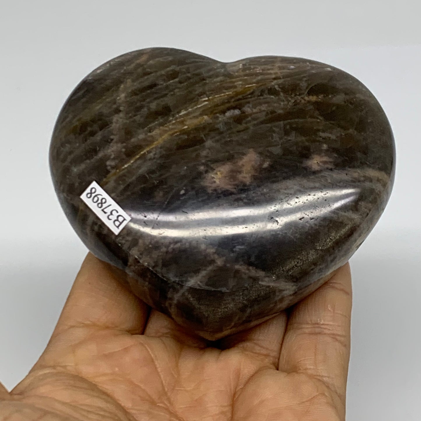 0.70 lbs, 3.1"x3.4"x1.3", Black Moonstone Heart Polished Crystal Decor, B37898