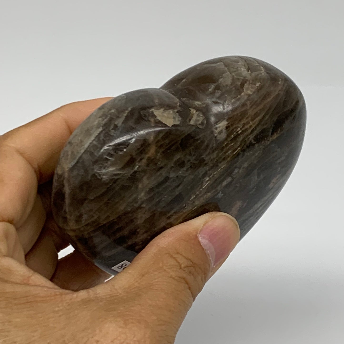 0.70 lbs, 3.1"x3.4"x1.3", Black Moonstone Heart Polished Crystal Decor, B37898