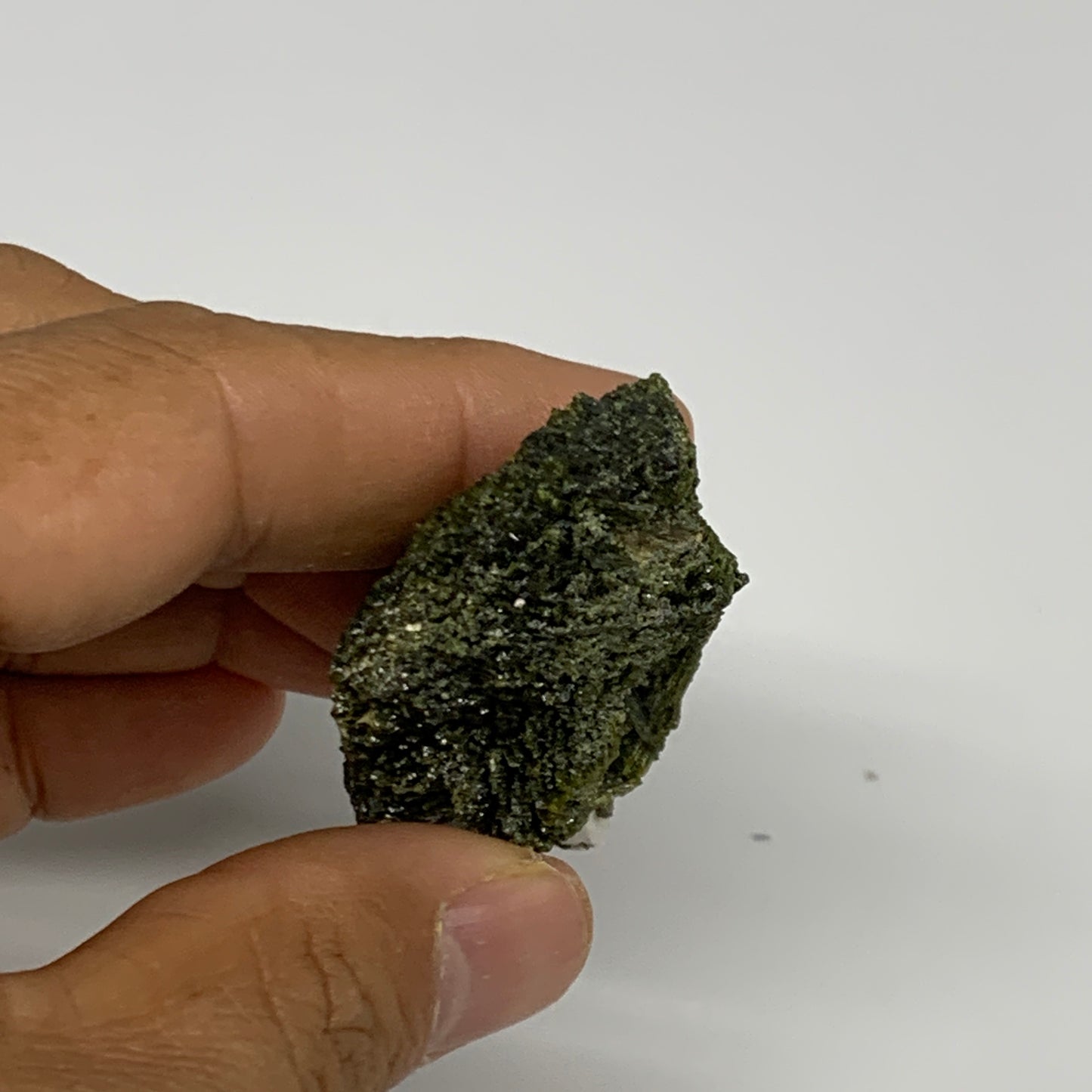 40.3g,2.4"x1"x0.7",Green Epidote Custer/Leaf Mineral Specimen @Pakistan,B27591