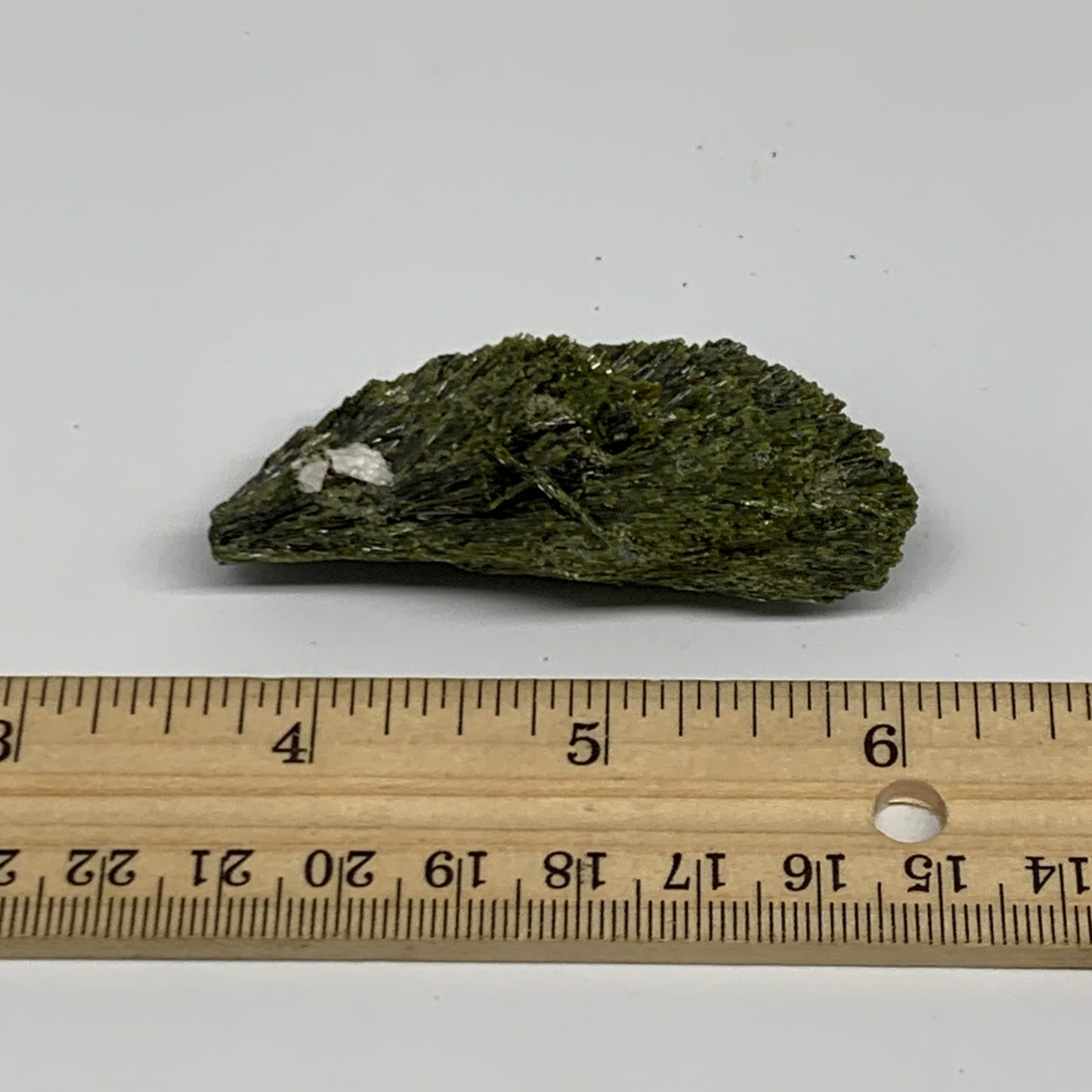40.3g,2.4"x1"x0.7",Green Epidote Custer/Leaf Mineral Specimen @Pakistan,B27591