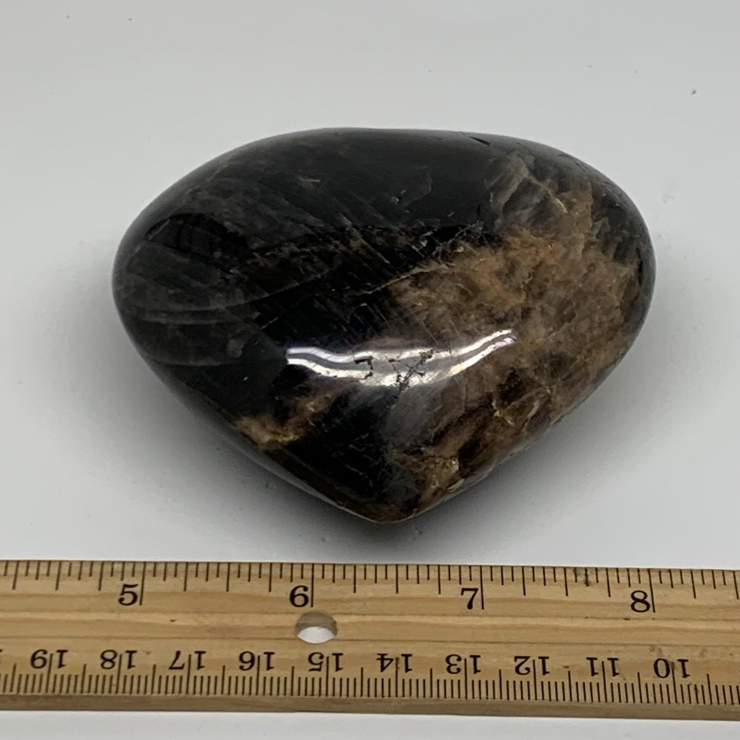 0.71 lbs, 3.1"x3.4"x1.6", Black Moonstone Heart Polished Crystal Decor, B37901