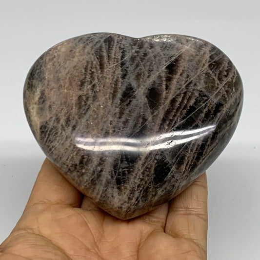 0.72 lbs, 3.2"x3.5"x1.2", Black Moonstone Heart Polished Crystal Decor, B37902