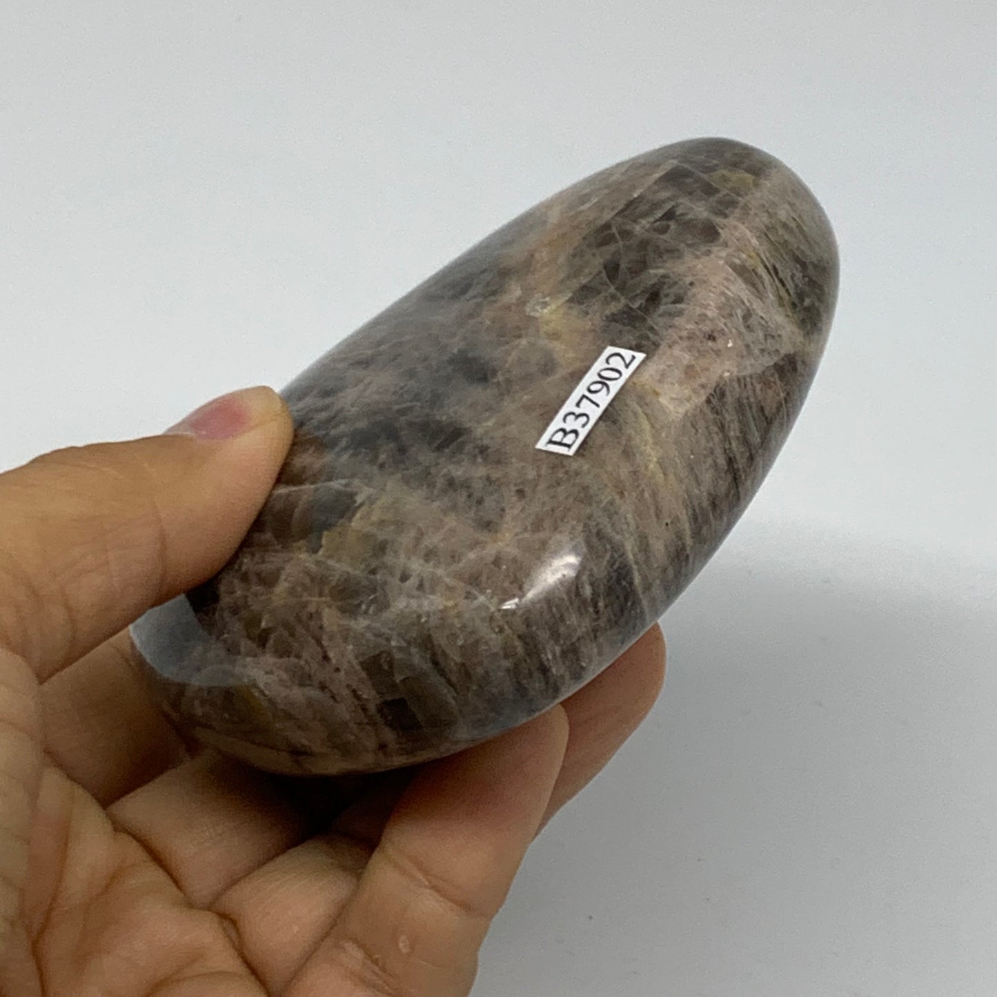 0.72 lbs, 3.2"x3.5"x1.2", Black Moonstone Heart Polished Crystal Decor, B37902