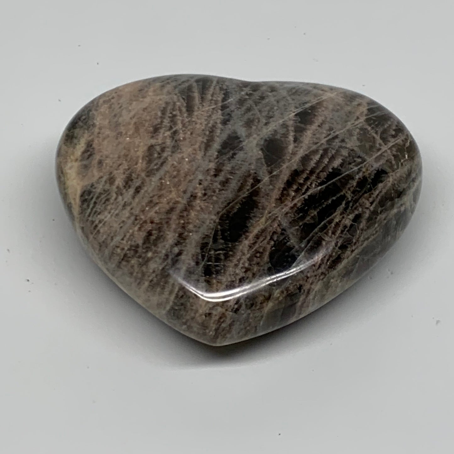 0.72 lbs, 3.2"x3.5"x1.2", Black Moonstone Heart Polished Crystal Decor, B37902