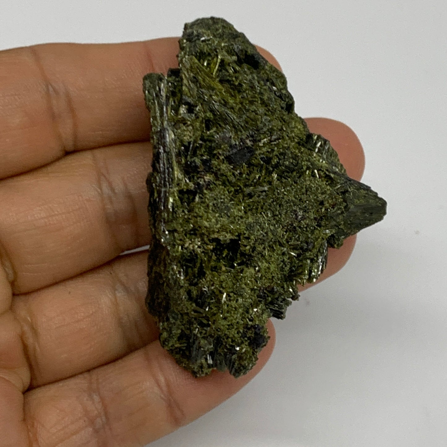 46g,2.3"x1.5"x0.7",Green Epidote Custer/Leaf Mineral Specimen @Pakistan,B27597
