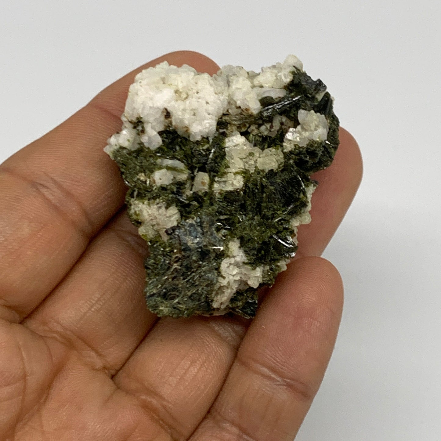 35.4g,1.9"x1.5"x1",Green Epidote Custer/Leaf Mineral Specimen @Pakistan,B27599