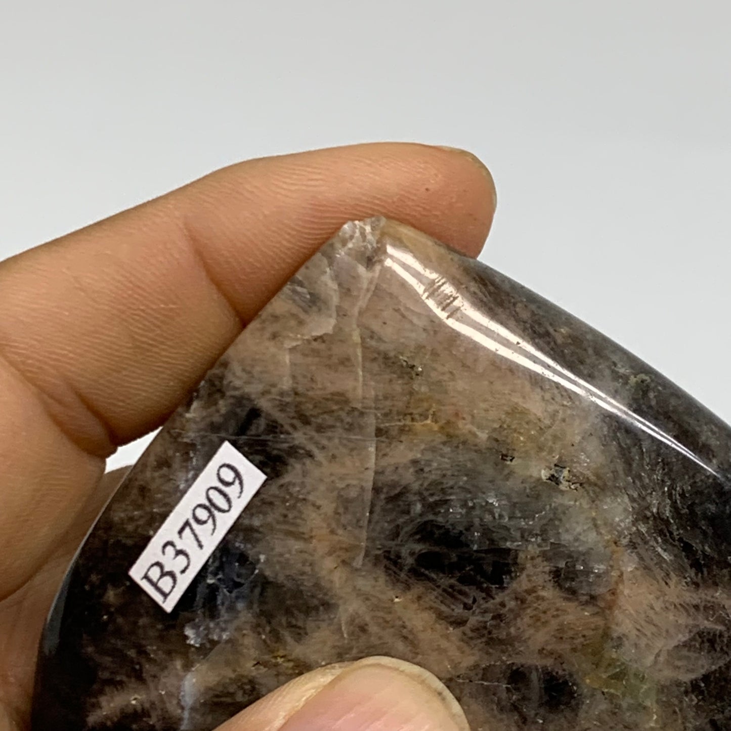 0.31 lbs, 2.6"x2.8"x1", Black Moonstone Heart Polished Crystal Decor, B37909