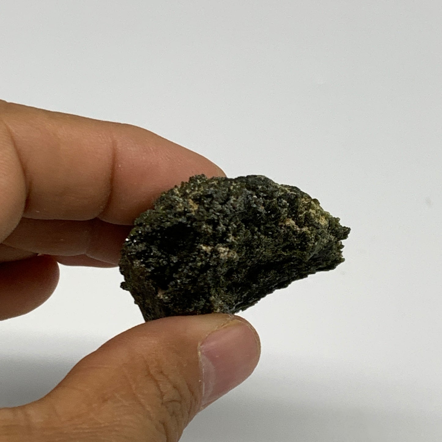 45.4g,2.5"x1.5"x0.6",Green Epidote Custer/Leaf Mineral Specimen @Pakistan,B27603