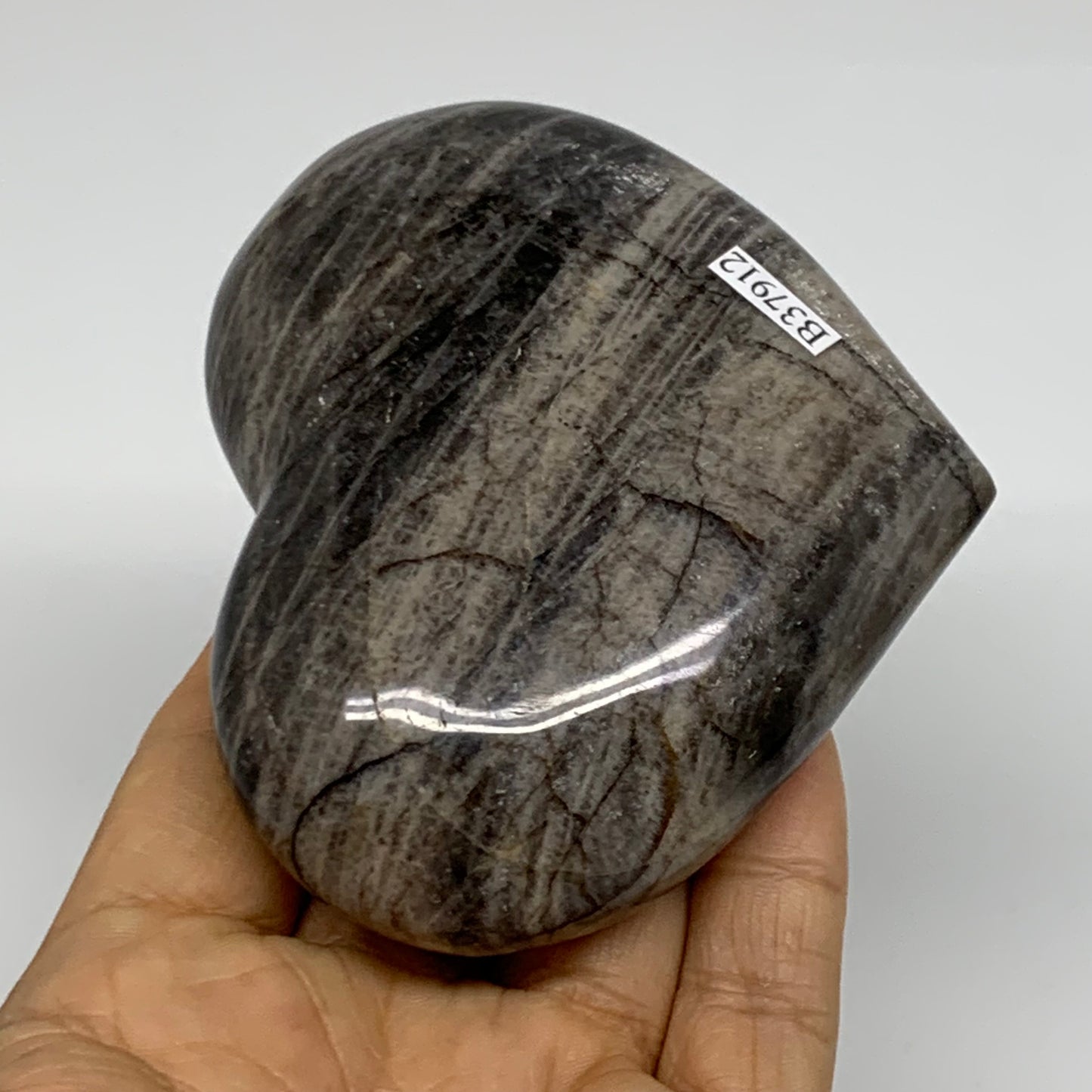 0.58 lbs, 3"x3.6"x1.3", Black Moonstone Heart Polished Crystal Decor, B37912