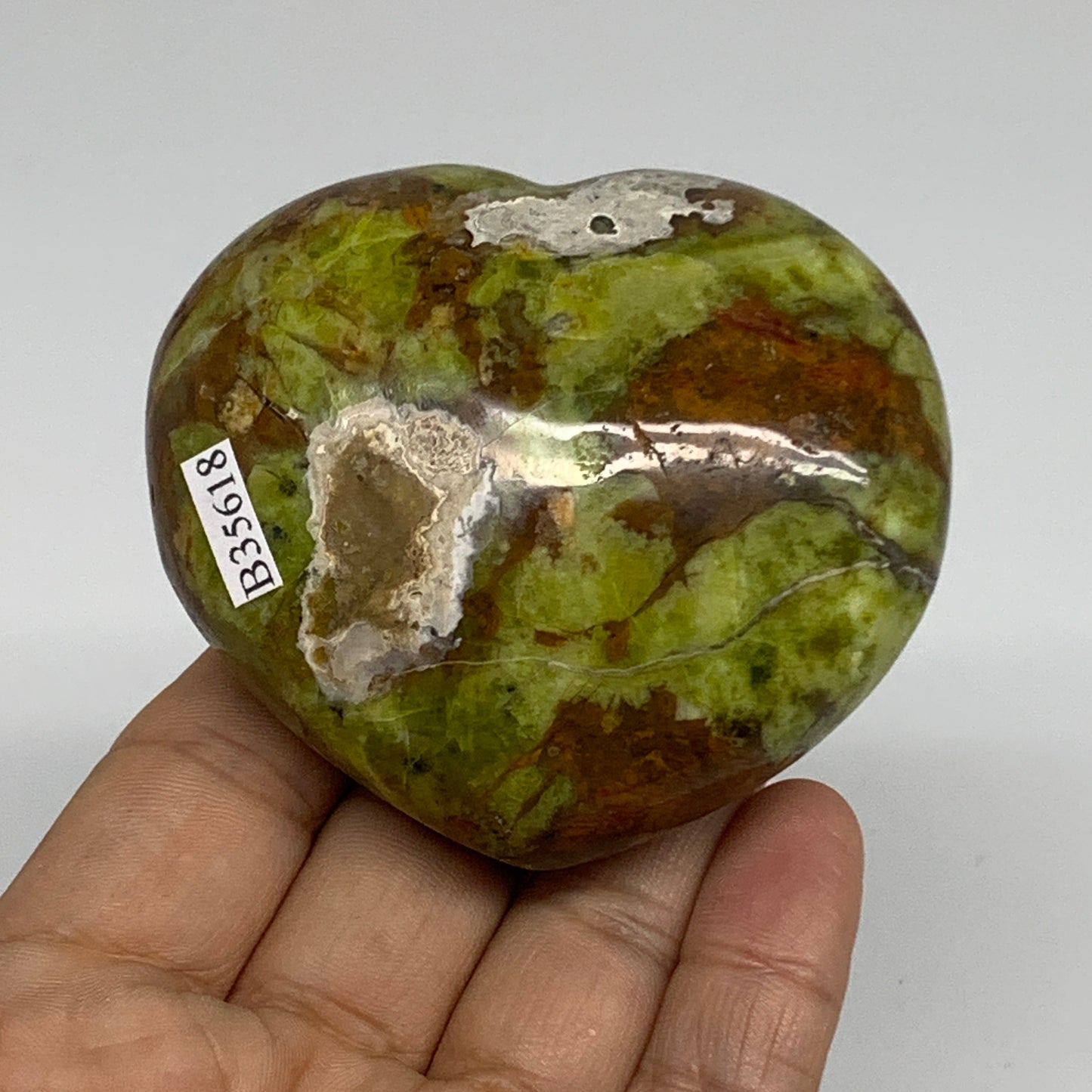 199.9g,2.5"x2.8"x1.3", Green Opal Heart Polished Gemstone Crystal, B35618