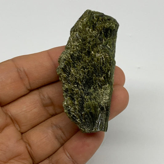 53.5g,2.5"x1.1"x0.8",Green Epidote Custer/Leaf Mineral Specimen @Pakistan,B27627