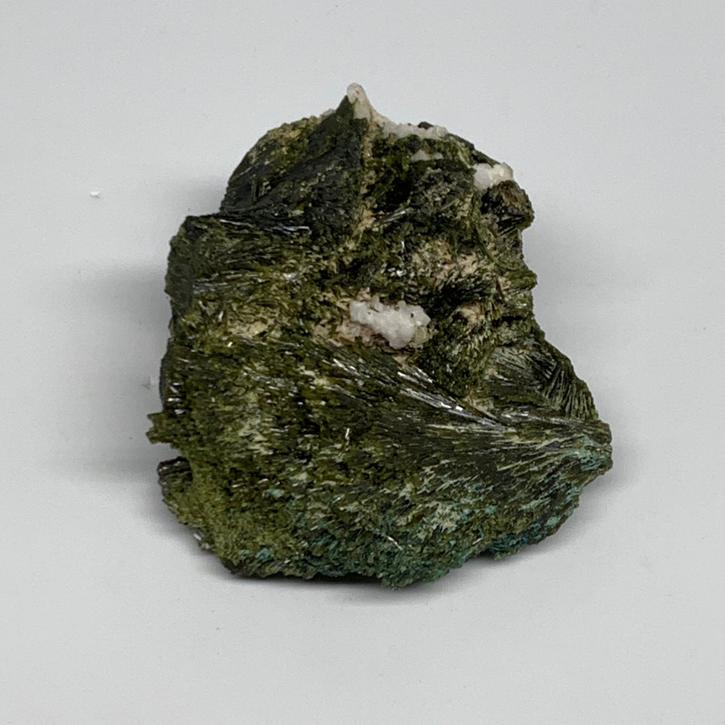 88g,2.3"x2.3"x0.9",Green Epidote Custer/Leaf Mineral Specimen @Pakistan, B27640