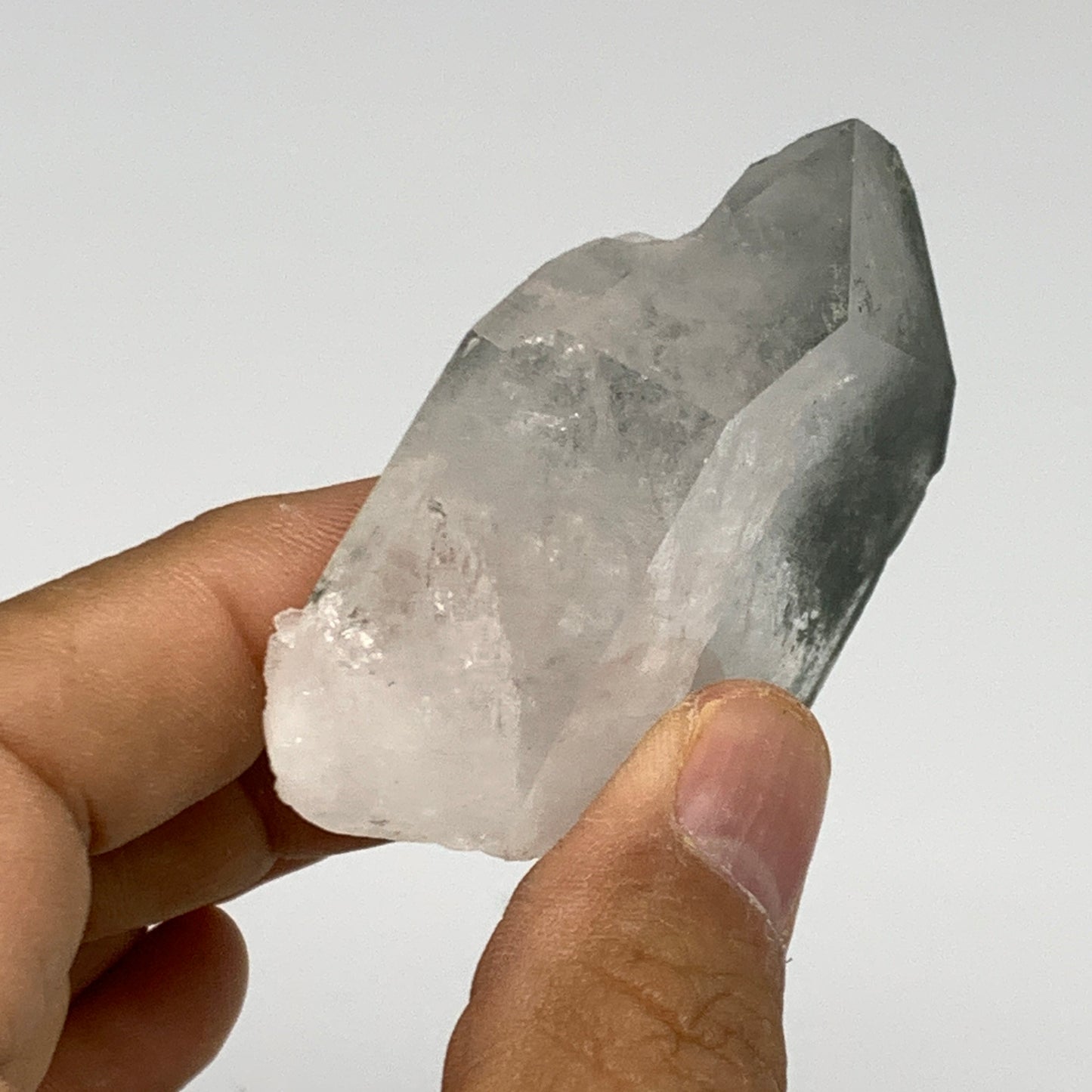 64.6g, 2"x1.7"x0.7", Chlorine Quartz Crystal Mineral,Specimen Terminated,B27653