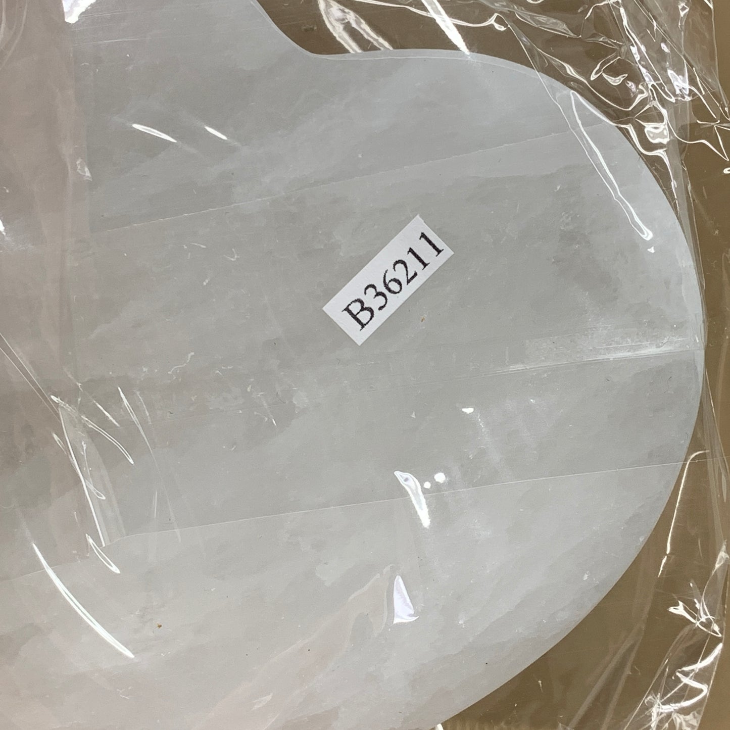 258g, 4.1"x4.1"x0.6", Selenite Heart Crystals, Satin Spar, gypsum, B36211