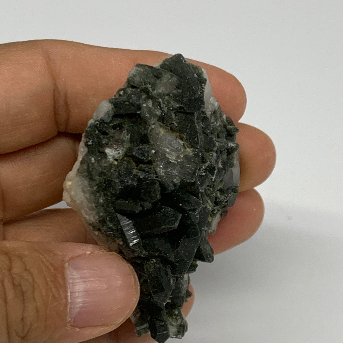 52.8g, 2.4"x1.5"x0.9", Chlorine Quartz Crystal Mineral,Specimen Terminated,B2766