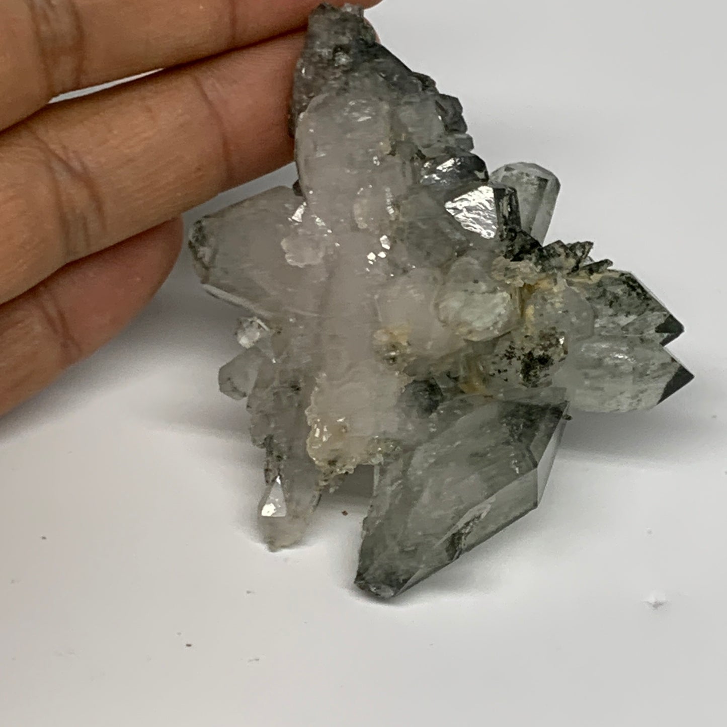 50g, 2.5"x2.3"x0.9", Chlorine Quartz Crystal Mineral,Specimen Terminated,B27667