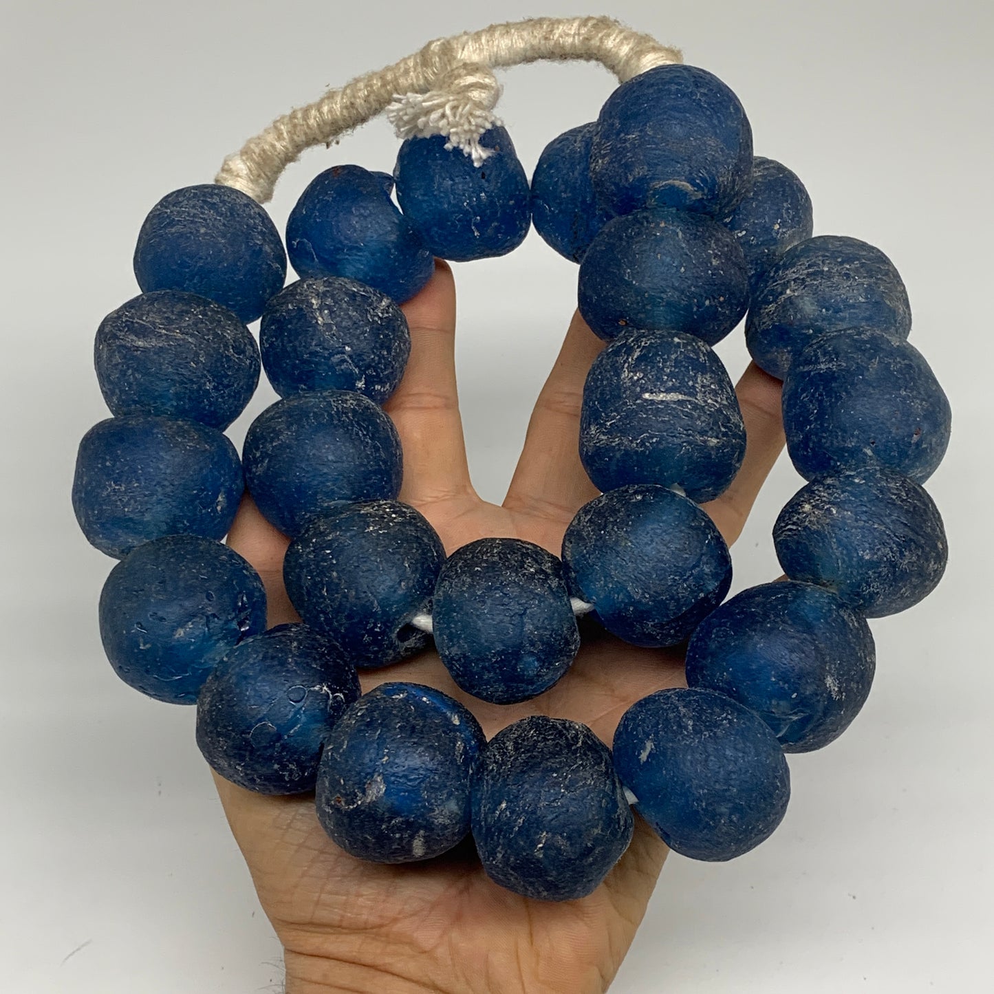 2.29 lbs, 23mm-30mm, 1 Strand, 24 beads, Blue Round Sea Glass Beads , B35650