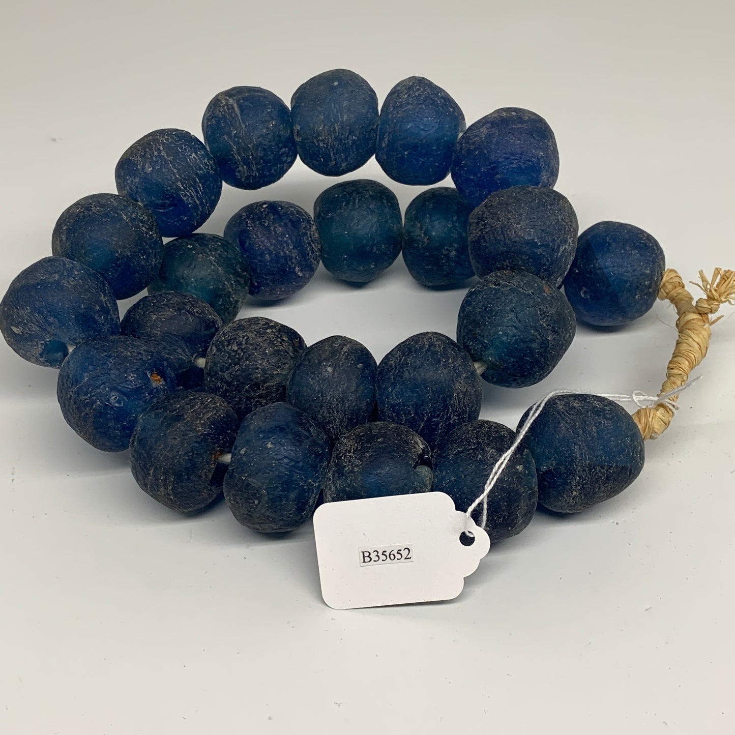 2.3 lbs, 23mm-30mm, 1 Strand, 25 beads, Blue Round Sea Glass Beads , B35652