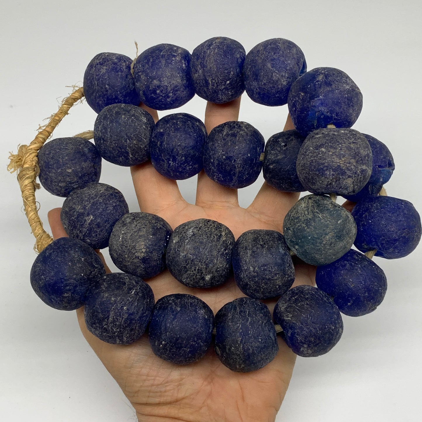 1.89 lbs, 24mm-26mm, 1 Strand, 24 beads, Blue Round Sea Glass Beads , B35653