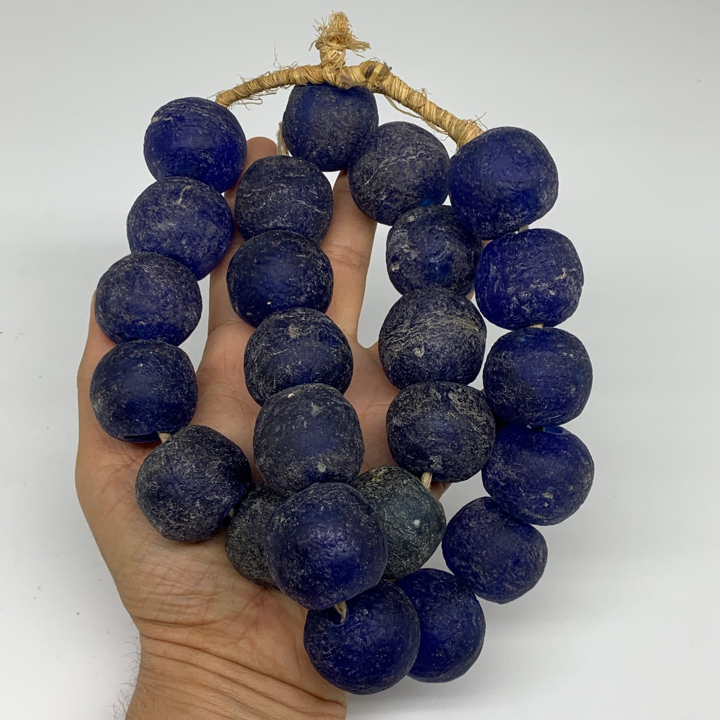 1.89 lbs, 24mm-26mm, 1 Strand, 24 beads, Blue Round Sea Glass Beads , B35653